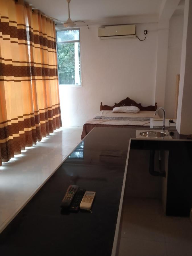 كاتوناياكى Qiqi Airport Villa المظهر الخارجي الصورة