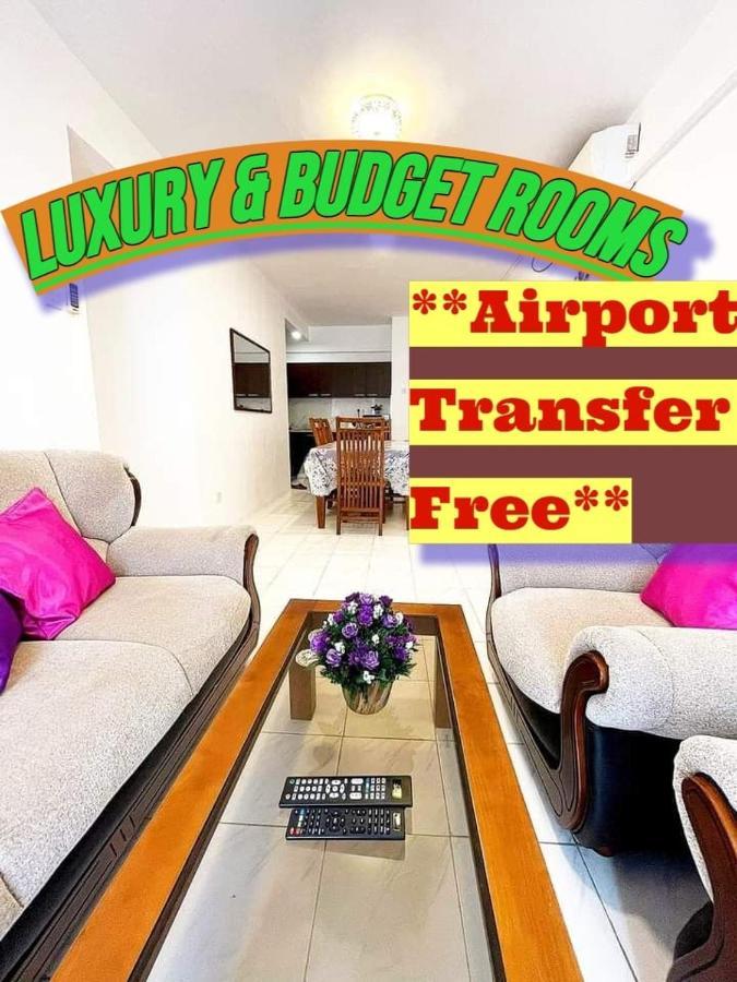 كاتوناياكى Qiqi Airport Villa المظهر الخارجي الصورة